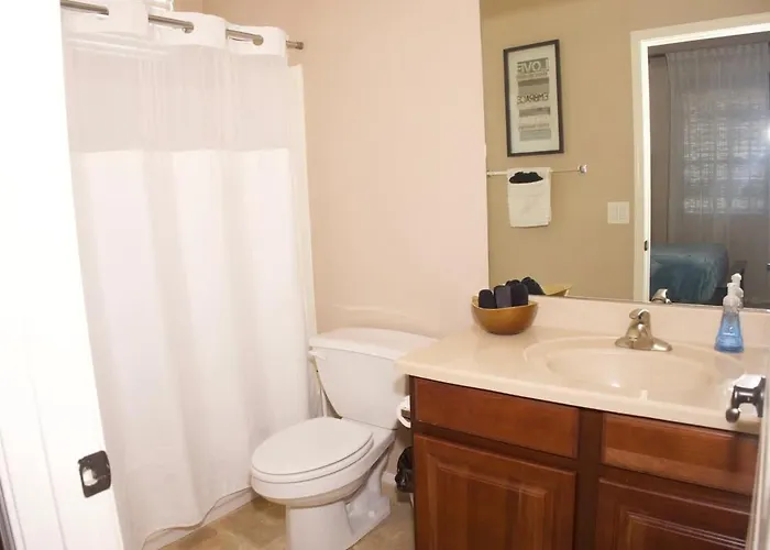 Retreat- Pool Firepit Hot Tub *